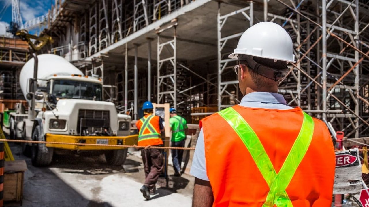 What Are The Responsibilities Of A Project Manager In Construction